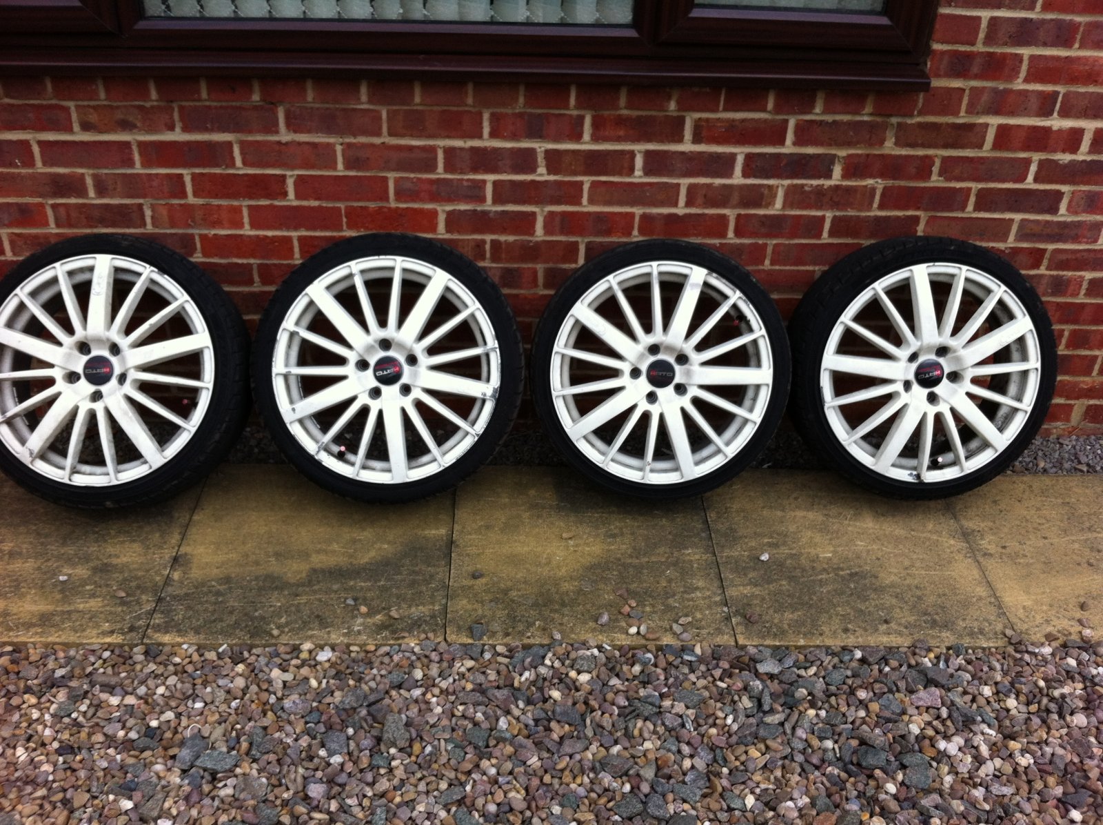 Hato Racing 18' 5 stud 114.3pcd wheels and tyres